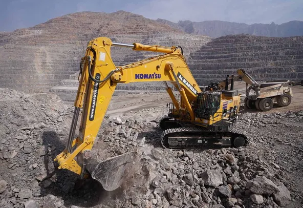 Rent Large 120-Ton Track Excavators | Al Marwan