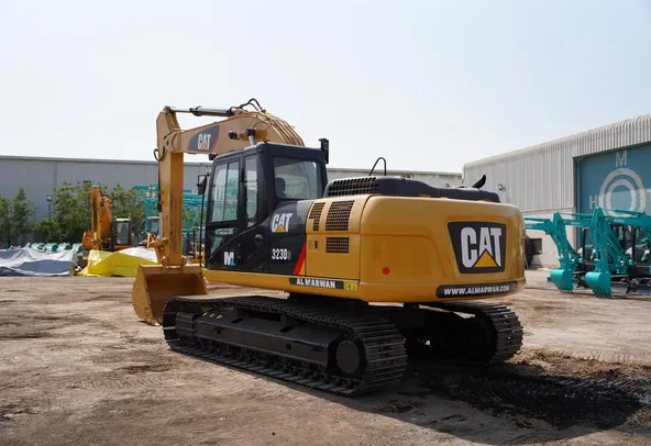 Caterpillar 323D3 Track Excavator 2020-Right-Rear- Al Marwan