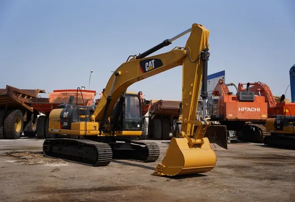 Caterpillar 323D3 Track Excavator 2020-Front-Left- Al Marwan