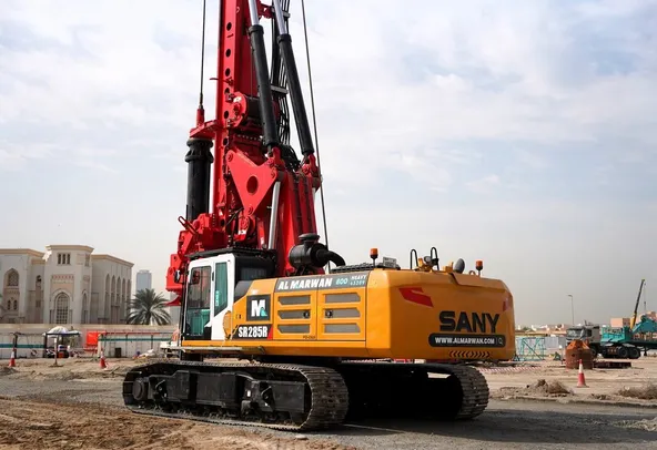 105-ton Piling Rig For Rent | Al Marwan