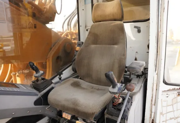 Used Liebherr R954 Crawler Excavator 1997 | Al Marwan