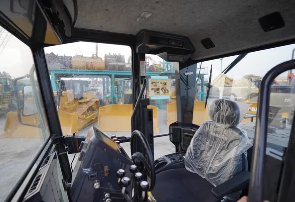 Like-New Komatsu GD755-5R Motor Grader 2022 | Al Marwan