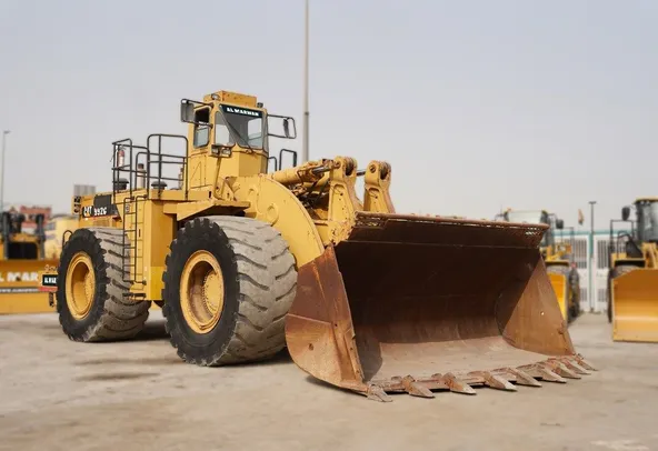 1988 Cat 992C Large Wheel Loader front right view