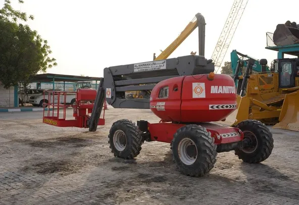 Articulated Boom Lift For Rent | Al Marwan