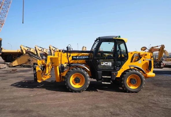 2022 JCB 540-170 Telescopic Handler Left Side View Image