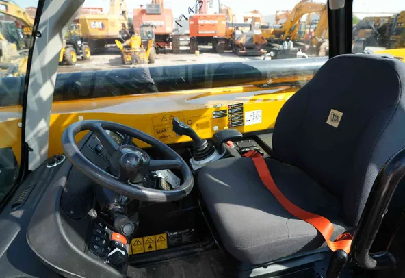 2022 JCB 540-170 Telescopic Handler Cabin View Image
