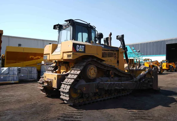 2016 CAT D8R Bulldozer Back Left View