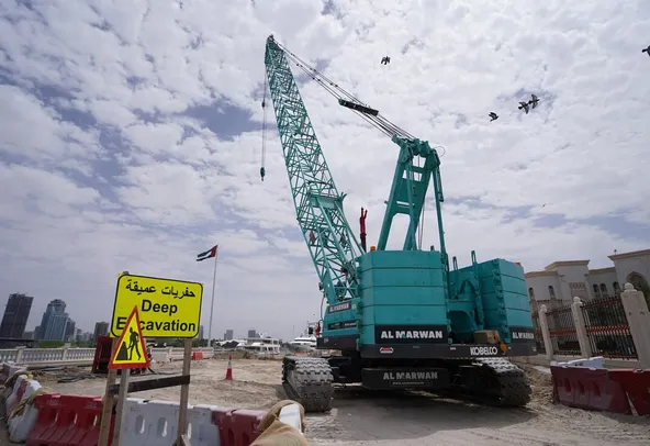 Rent 135-ton crawler cranes | Al Marwan