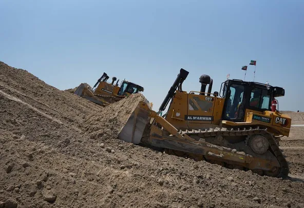 Rent Large 40-Ton LGP Bulldozers | Al Marwan