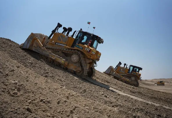 Rent Large 40-Ton LGP Bulldozers | Al Marwan