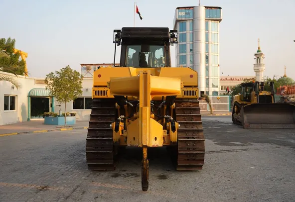 Caterpillar D8T Dozer 2021  - Al Marwan Heavy Machinery