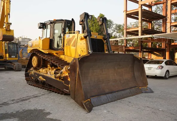 Caterpillar D8T Dozer 2021  - Al Marwan Heavy Machinery