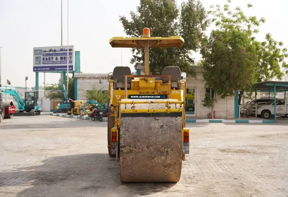 Used Sakai R2S Steel Drum Roller 1992 | Al Marwan