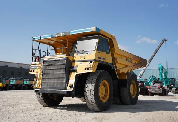 Rigid Dump Truck, Komatsu 2017 Hauler - Al Marwan