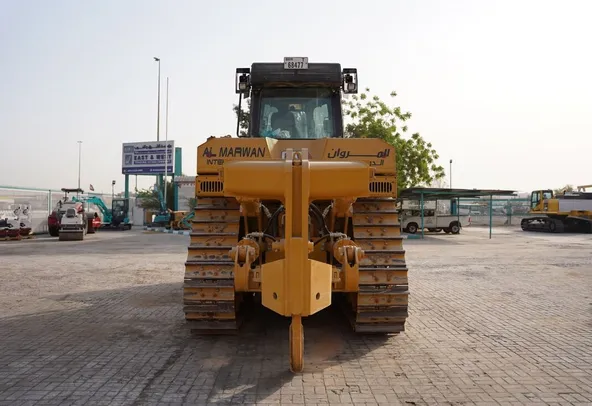 Cat D8T 39-Ton Crawler Dozer 2021 rear view - Al Marwan Heavy Machinery