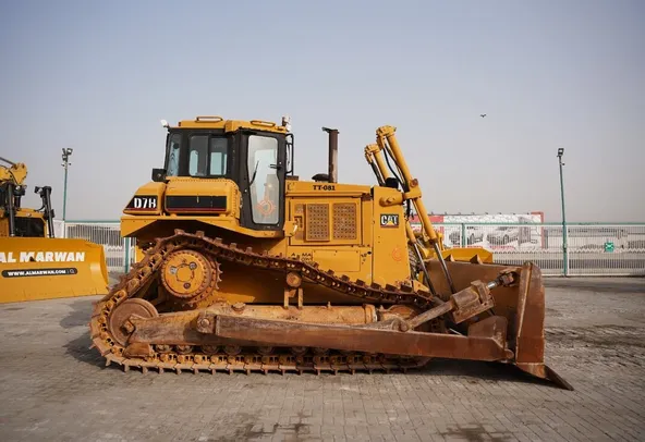 Used Cat D7HZ LGP Crawler Dozer 1988 | Al Marwan