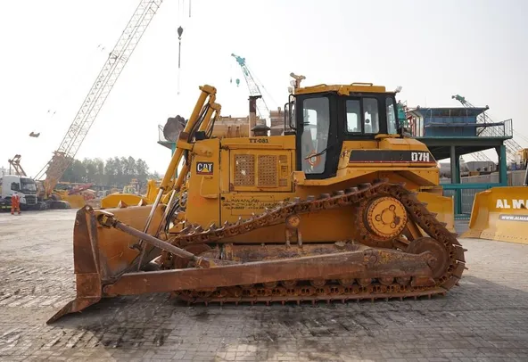 Used Cat D7HZ LGP Crawler Dozer 1988 | Al Marwan