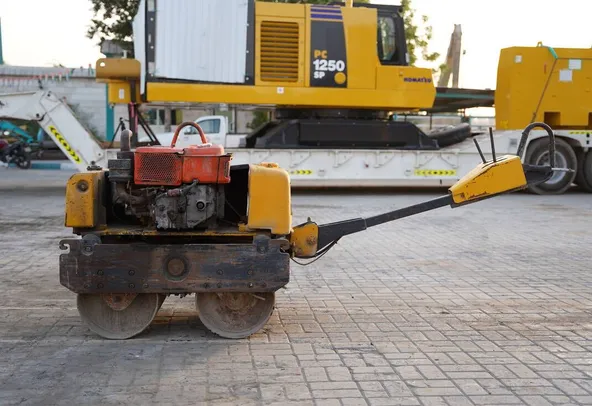 Used Sakai HV51ST Walk-Behind Roller 2005 | Al Marwan