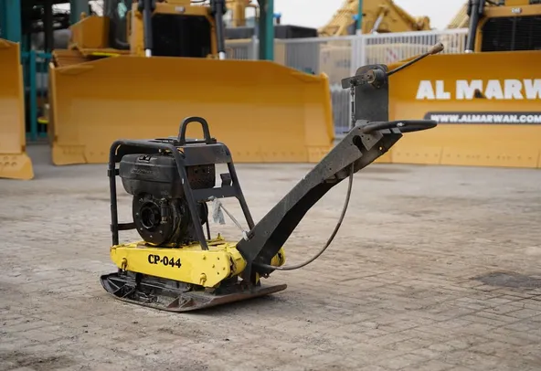 Bomag BPR30/38 D Plate Compactor 2001 - rear left view-Al Marwan Machinery