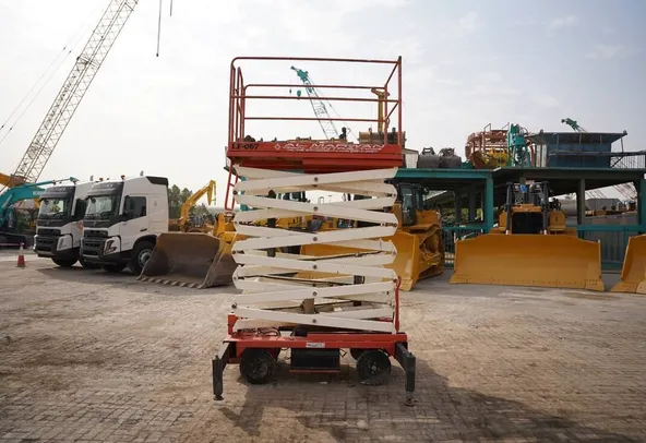 Used Craft C9000 Electric Scissor Lift 2016 | Al Marwan