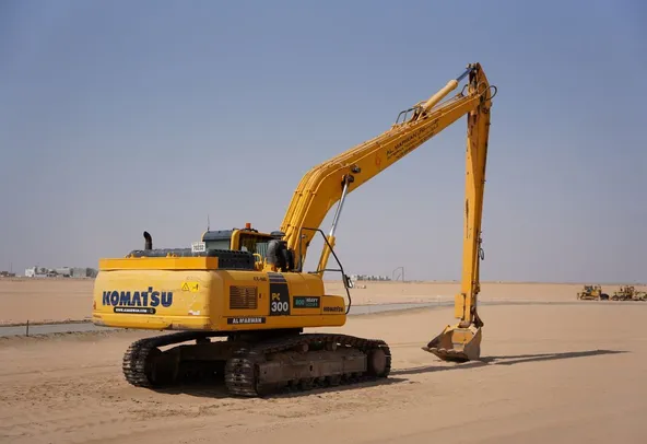 Rent 30-Ton Long-Boom Excavators | Al Marwan