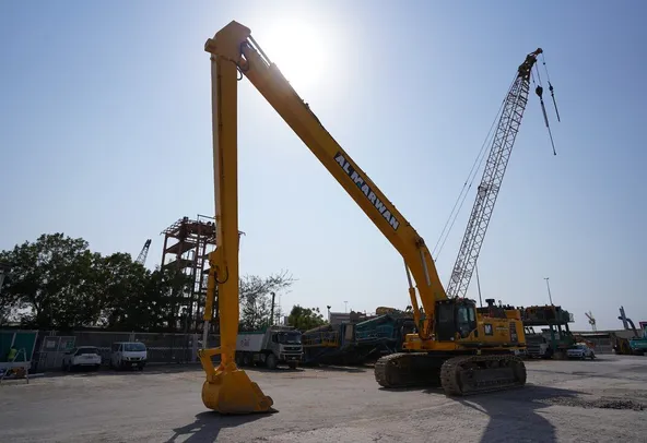 Used Komatsu PC850SE-8R Track Excavator | Al Marwan