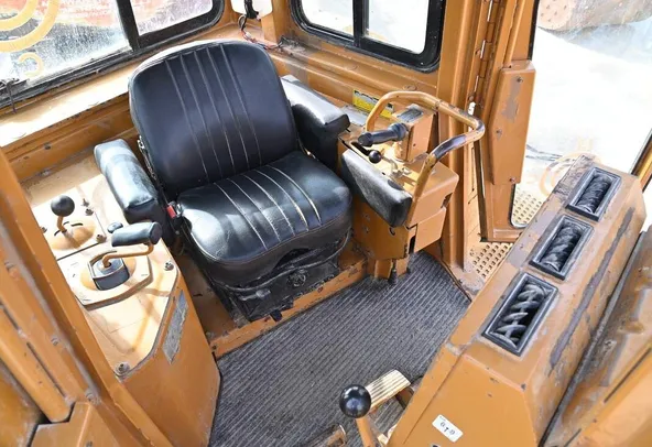 Used Cat D7HZ LGP Crawler Dozer 1988 | Al Marwan