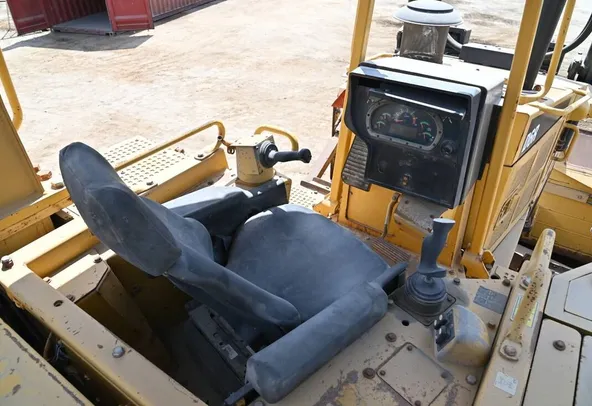 Used Caterpillar D6R Bulldozer 2011 | Al Marwan