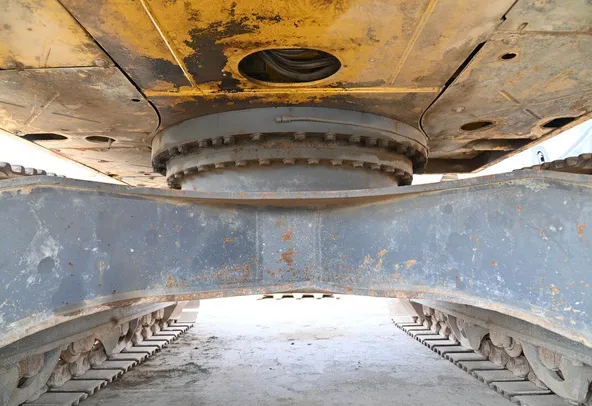 Used Komatsu PC400-8R 42.5-Ton Crawler Excavator