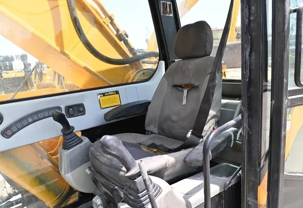 Used JCB JS460 Crawler Excavator 2008 | Al Marwan