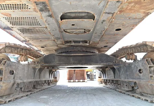 Used Hitachi ZX850H Crawler Excavator 2004 | Al Marwan