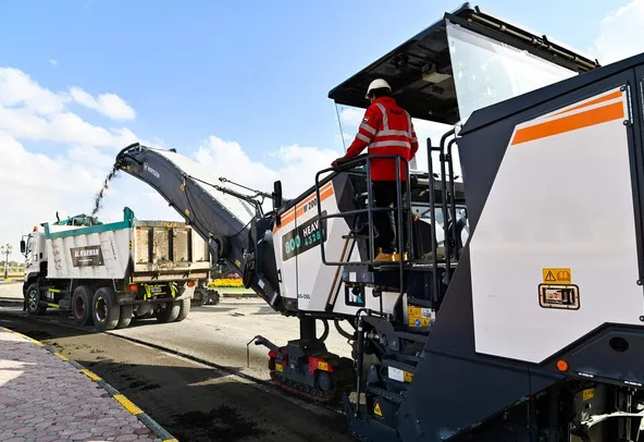 Asphalt Milling Machine 2 meters For Rent - RNT078 - Al Marwan