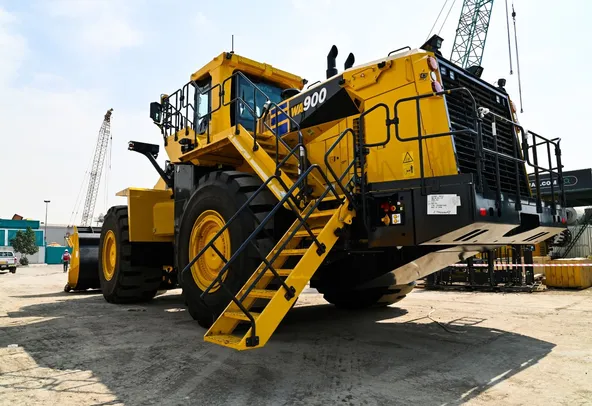 Rent Large 116-Ton Wheel Loaders | Al Marwan