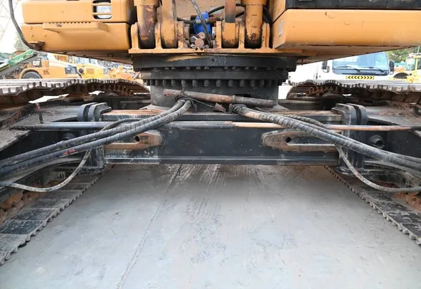 2007 Used Cat 330D Tracked Drilling Rig