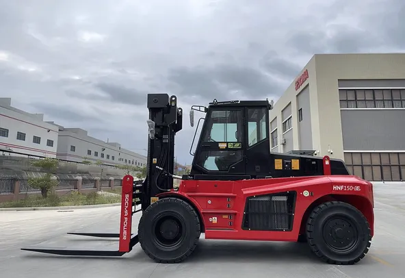 Socma HNF-150EL Forklift Left Side View