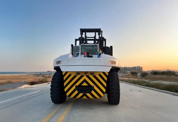 Socma HNF-500 Forklift Rear View