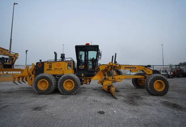 24-Ton Motor Graders With Ripper For Rent By Al Marwan