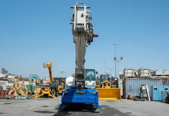Manitto ARM550 Mobile Crane Front Image