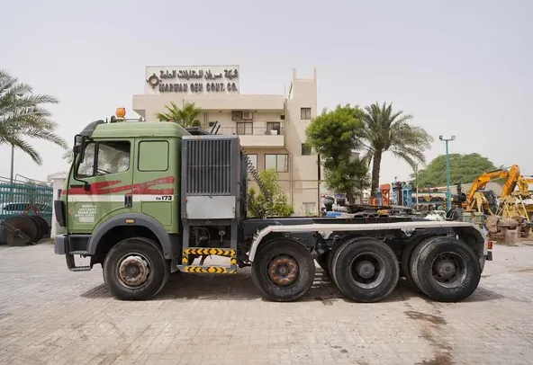 Mercedes-Benz 3550 S-Class 8x4 Semi-Truck Semi trailer truck prime mover heavy load long haul truck