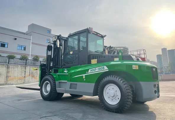 Socma HNF-160S Forklift Rear Left View