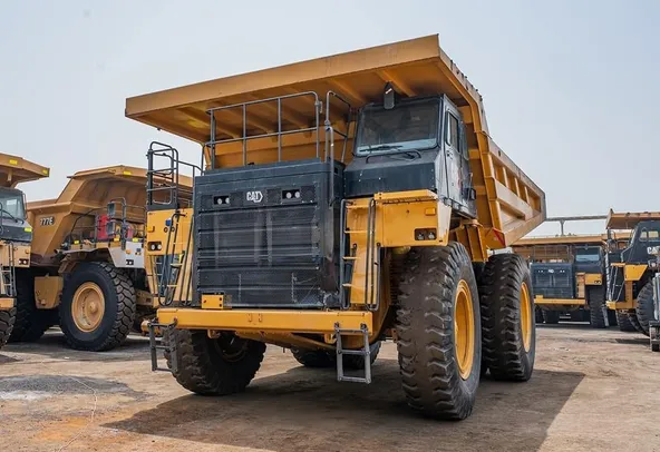 Off-Highway Truck, 98 ton For Rent Al marwan