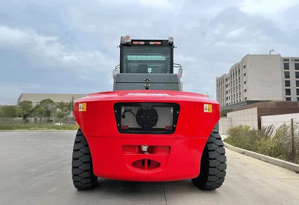 Socma HNF-150EL Forklift Rear View