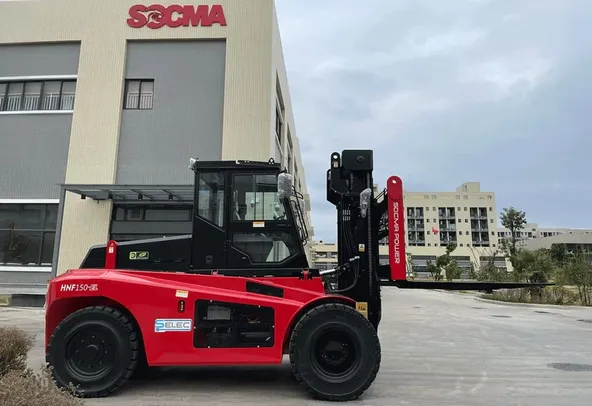 Socma HNF-150EL Forklift Right Side View