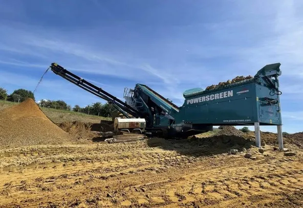 Powerscreen Chieftain 1700X 2 Deck Screener Construction Screening