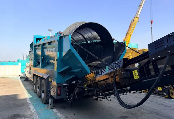 Powerscreen Phoenix 2100 Trommel Screen Rear Left View