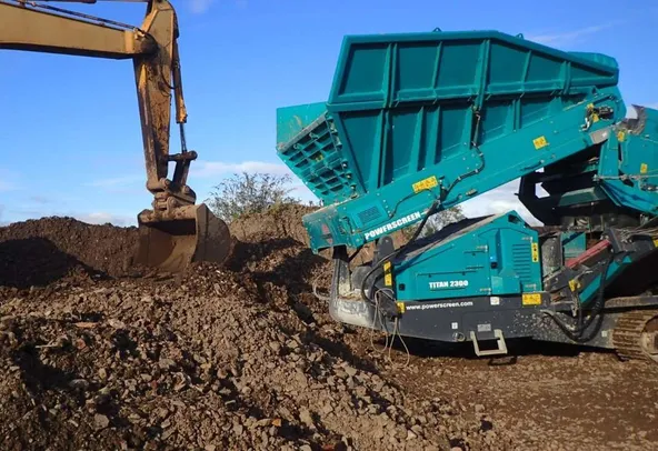 powerscreen_titan_2300_scalping_screener_1