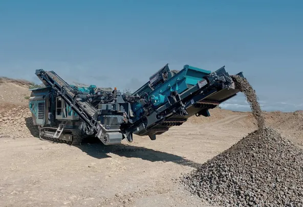 Powerscreen Trakpactor 230SR Crushing Project