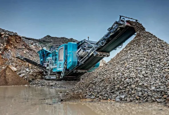 Powerscreen Trakpactor 550 Crusher, Crushing solution