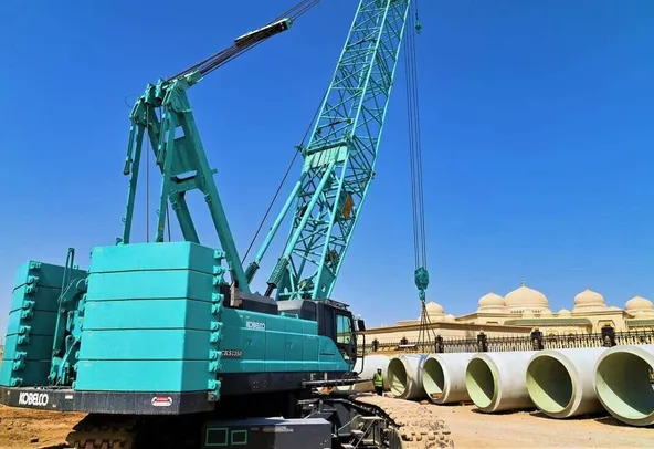 Rent 135-ton crawler cranes  Al Marwan