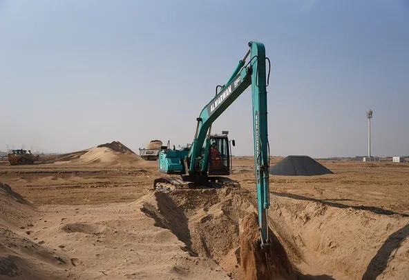 Rent 22-ton Excavators, Long Boom 14-meters, on action
